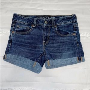 American Eagle Women's Midi Jean Shorts Size 4 Blue Super Stretch